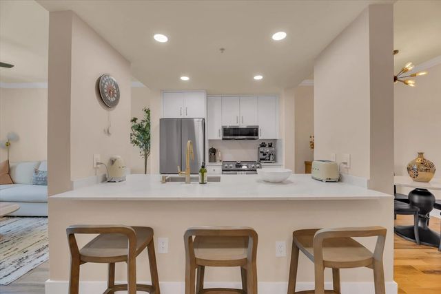 3 of 31 - 533 Ne 3rd Avenue #512, Fort Lauderdale, FL