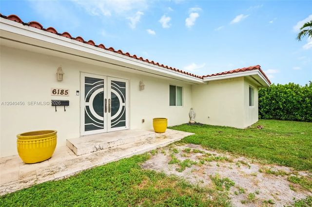 3 of 30 - 6185 W 10th Avenue, Hialeah, FL
