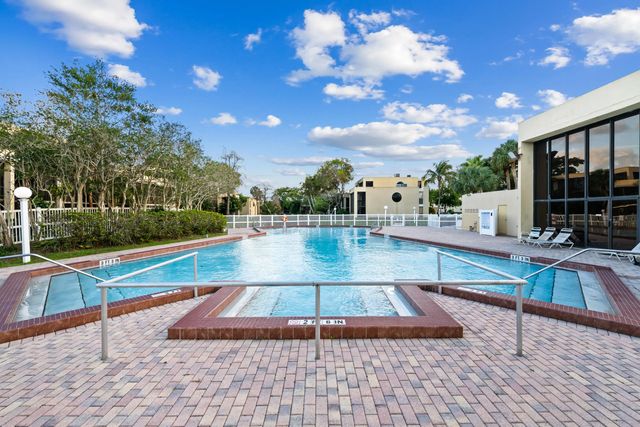8701 Sw 30th Street #211, Davie
