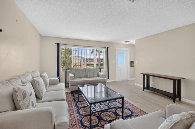 4 of 40 - 1710 Sw 20th Street, Boynton Beach, FL