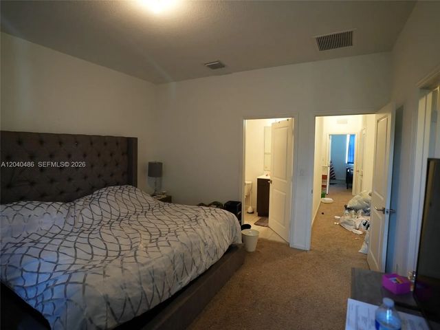 5 of 27 - 4037 Nw 10th Place, Lauderhill, FL
