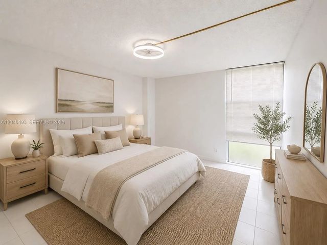 3 of 8 - 20500 W Country Club Drive #109, Aventura, FL