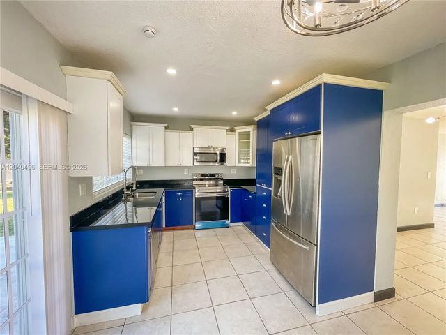 5 of 19 - 7006 Nw 99th Way, Tamarac, FL