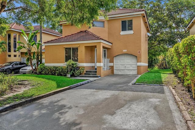 11251 Lakeview Drive #21-f, Coral Springs
