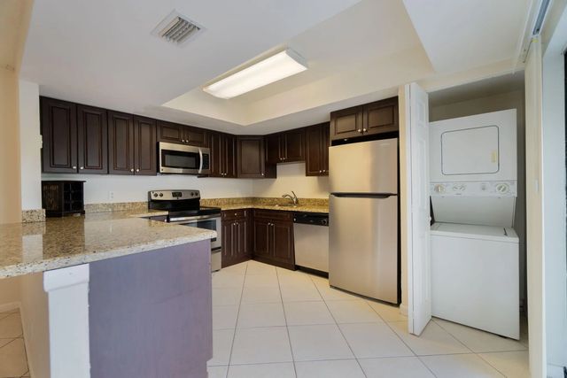 3 of 25 - 1530 Shaker Circle, Wellington, FL