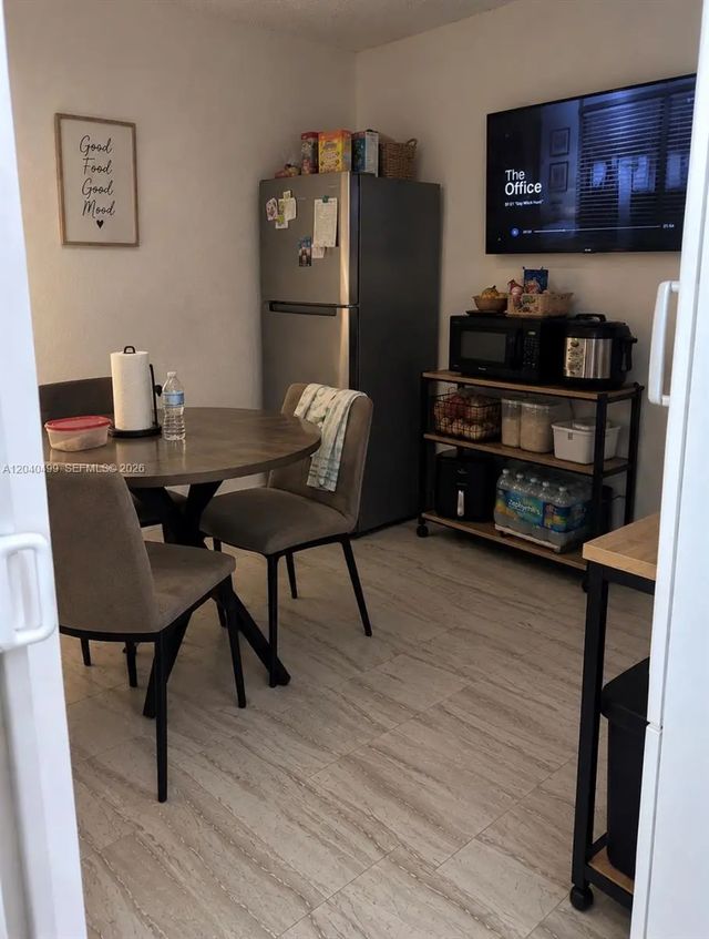 4 of 24 - 522 Ne 20th Avenue, Homestead, FL