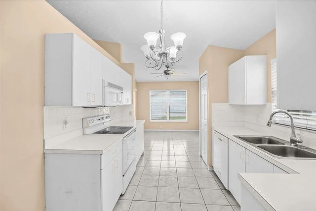 4 of 48 - 413 European Lane, Fort Pierce, FL