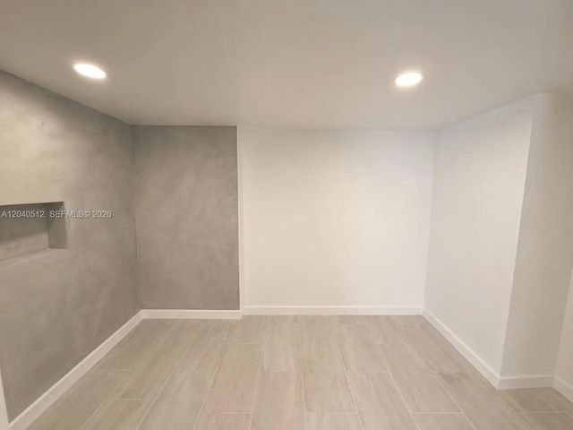 5 of 12 - 867 Nw 109th Street, Miami, FL