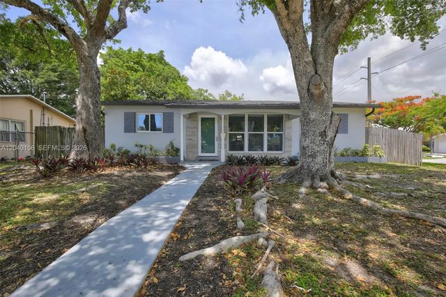2220 N 40th Avenue, Hollywood