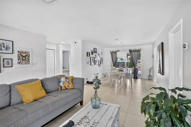 3 of 42 - 2220 N 40th Avenue, Hollywood, FL