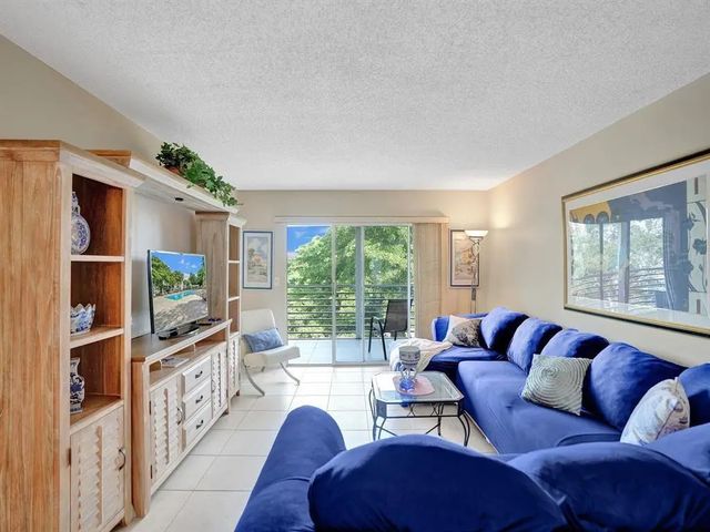 3 of 29 - 2003 Granada Drive #c4, Coconut Creek, FL