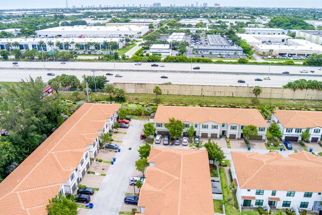 2 of 63 - 1009 Sweet Briar Lane, Riviera Beach, FL