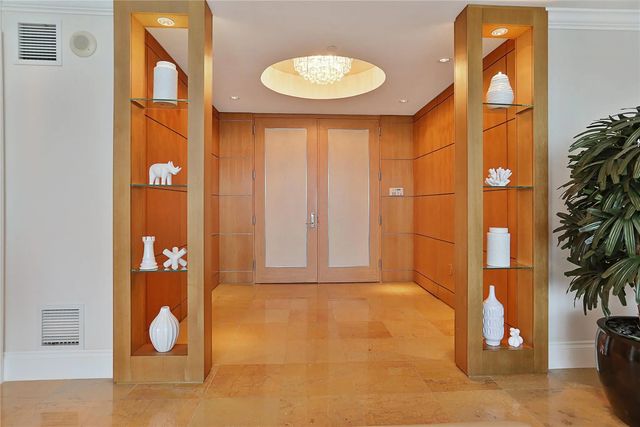 5 of 33 - 1 N Fort Lauderdale Beach Boulevard #1807, Fort Lauderdale, FL