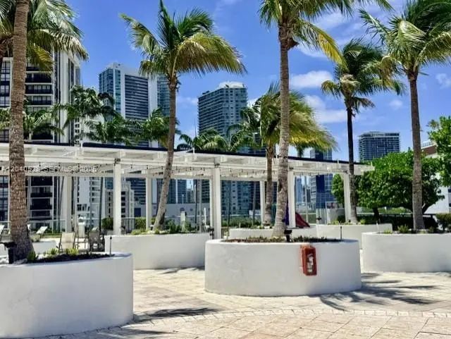 4 of 26 - 601 Ne 36th Street #803, Miami, FL