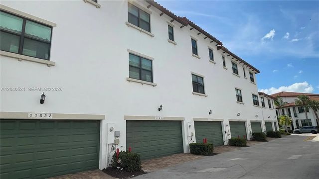4 of 23 - 11618 Sw 13th Court, Pembroke Pines, FL