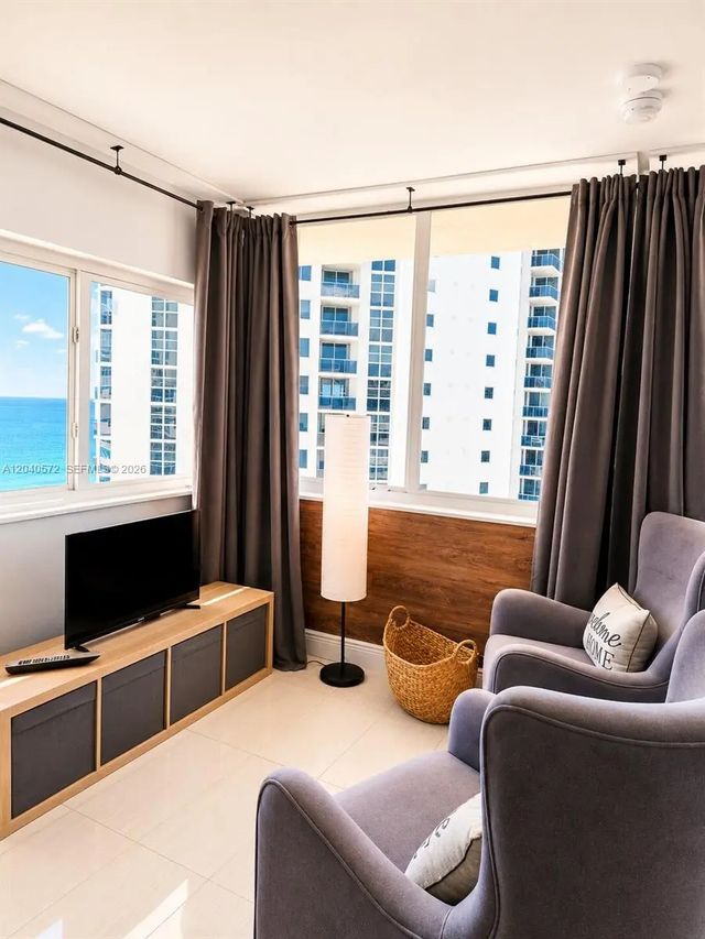 3 of 21 - 19201 Collins Avenue #1144, Sunny Isles Beach, FL
