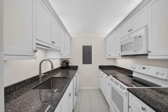 4 of 49 - 1208 Marine Way #205, North Palm Beach, FL