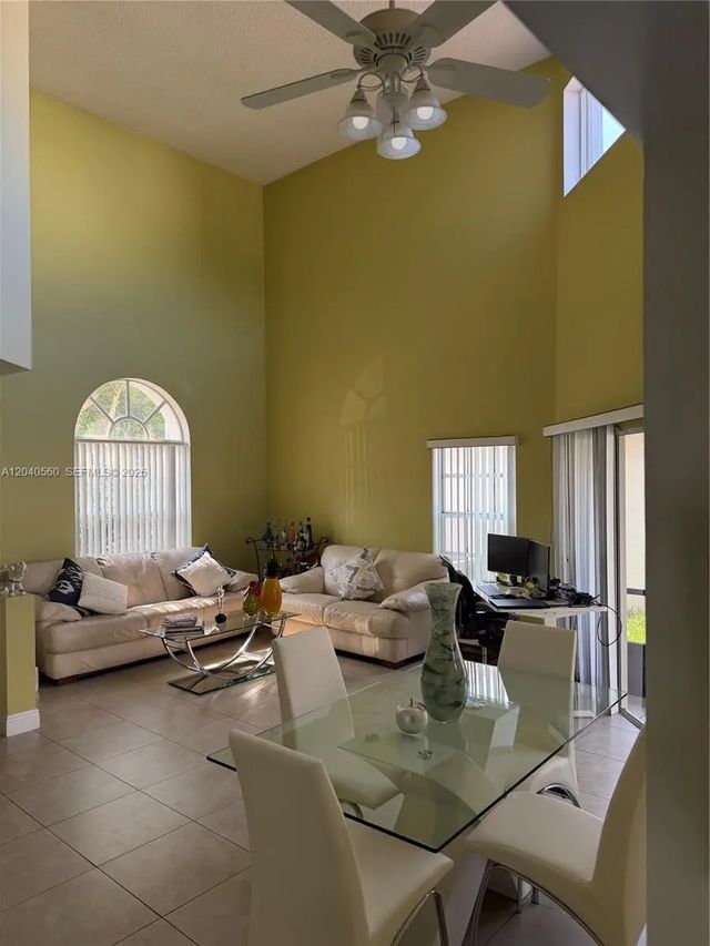 4 of 26 - 1335 Seagrape Circle, Weston, FL