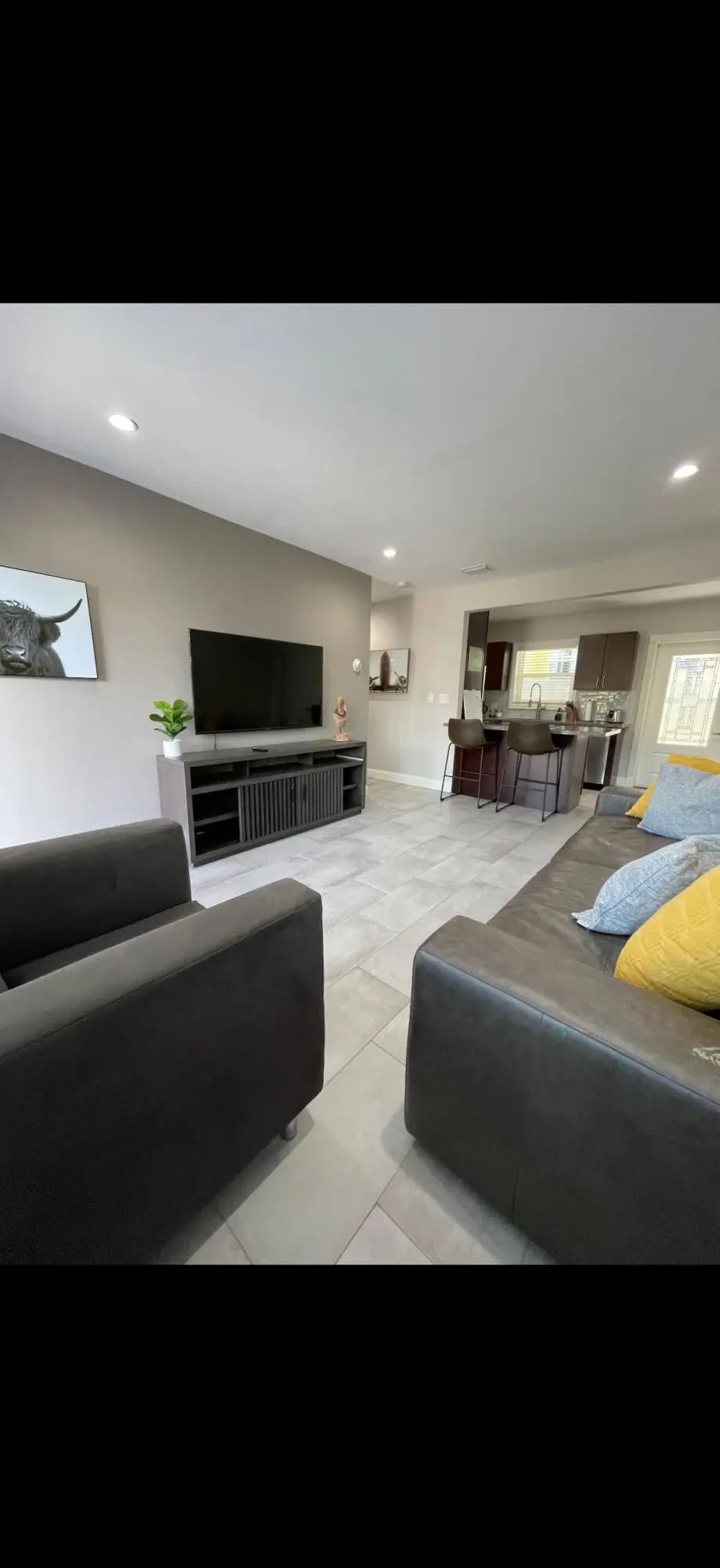 400 Sw 12th #1-2, Fort Lauderdale