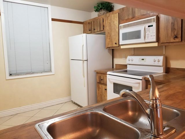 7500 Nw 1st Court #102-3, Plantation