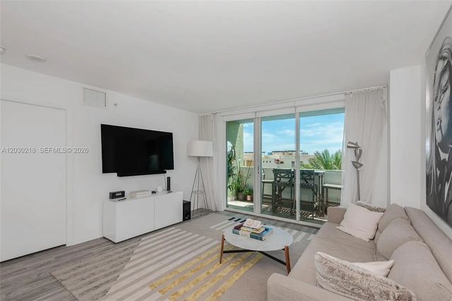 5 of 25 - 90 Alton Road #607, Miami Beach, FL