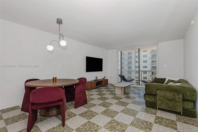 401 Ocean Drive #810, Miami Beach