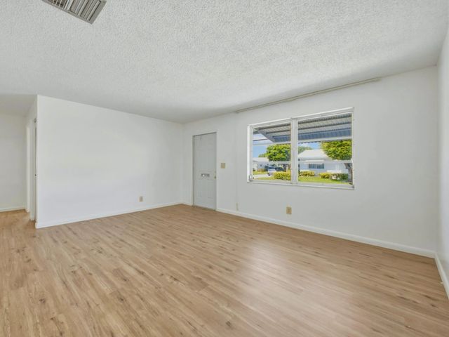 4 of 39 - 1012 Sw 17th Street, Boynton Beach, FL