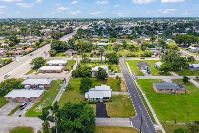 2 of 27 - 24 Nw Avenue I, Belle Glade, FL