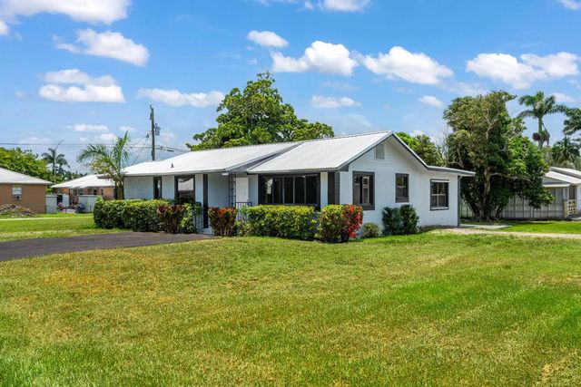 4 of 27 - 24 Nw Avenue I, Belle Glade, FL