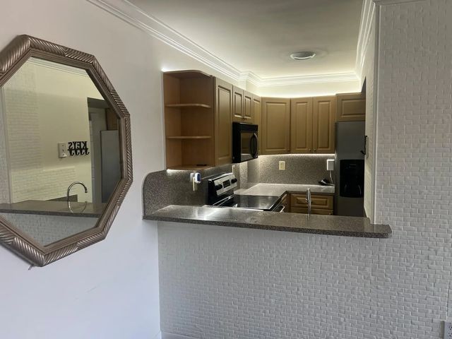 3 of 28 - 8145 Nw 7th Street #208, Miami, FL