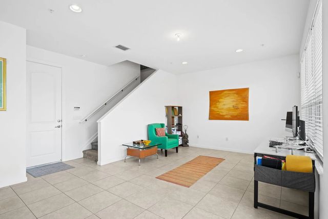 5 of 59 - 2900 Ne 12th Terrace #25, Oakland Park, FL