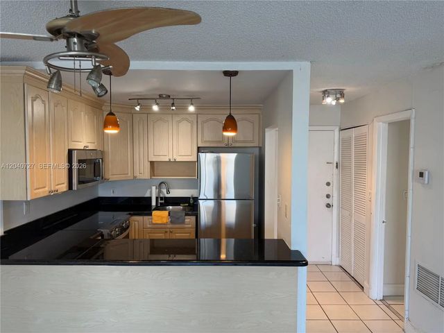 1990 Marseille Drive #303, Miami Beach