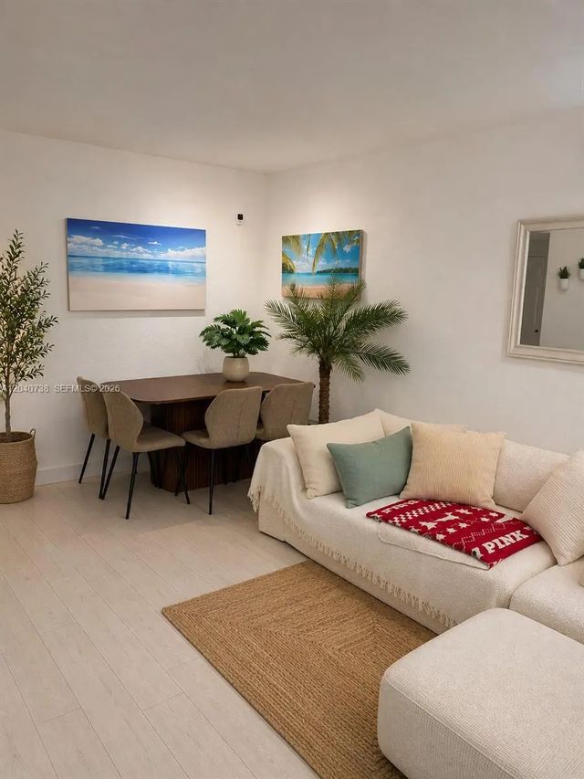 2 of 12 - 344 Meridian Avenue #2b, Miami Beach, FL