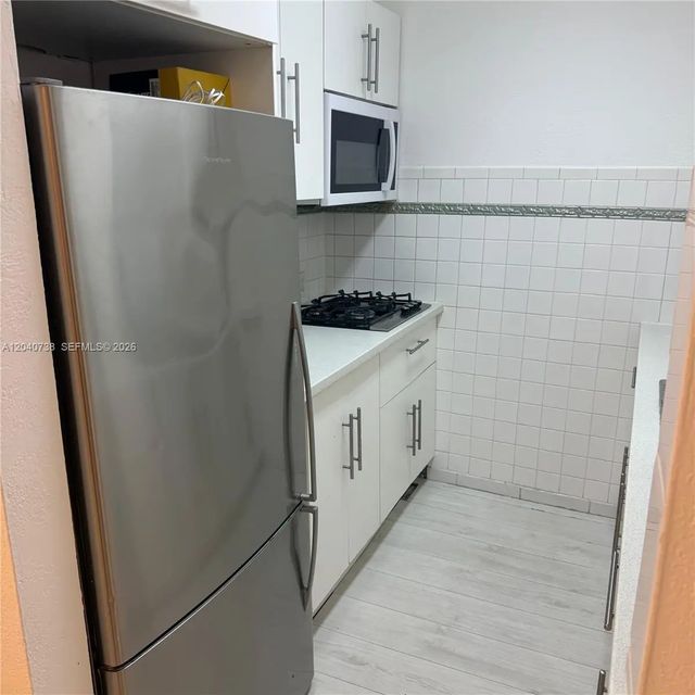 5 of 12 - 344 Meridian Avenue #2b, Miami Beach, FL