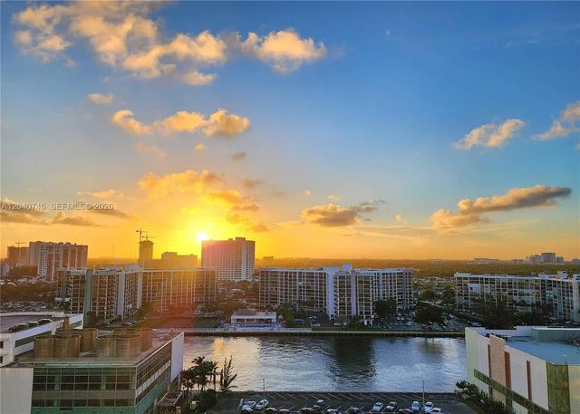 2 of 33 - 3505 S Ocean Drive #penthouse 1502, Hollywood, FL