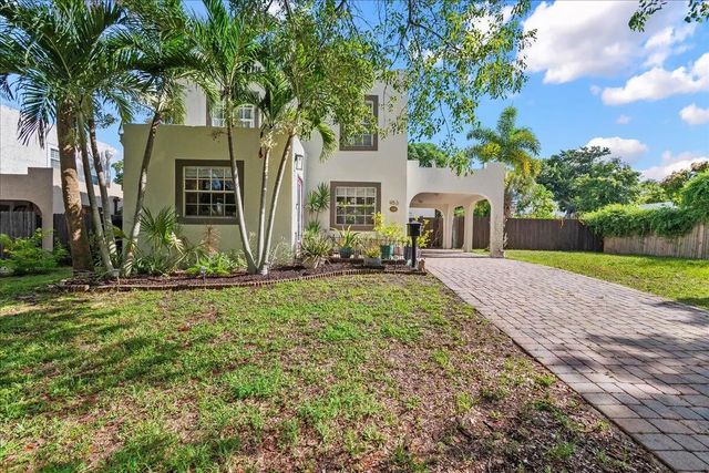 2 of 25 - 953 39th Court, West Palm Beach, FL