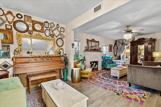 3 of 25 - 953 39th Court, West Palm Beach, FL