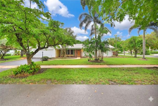 600 Petunia Drive, Plantation