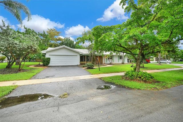 3 of 56 - 600 Petunia Drive, Plantation, FL