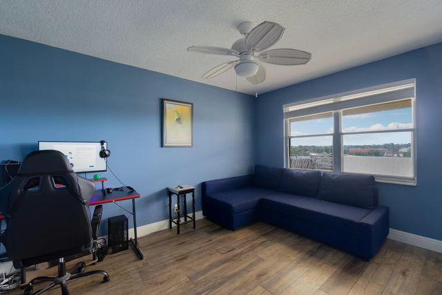5 of 28 - 3959 Via Poinciana Drive #602, Lake Worth, FL