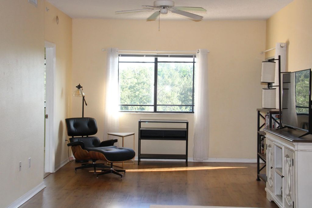 2802 Sarento Place #301, Palm Beach Gardens