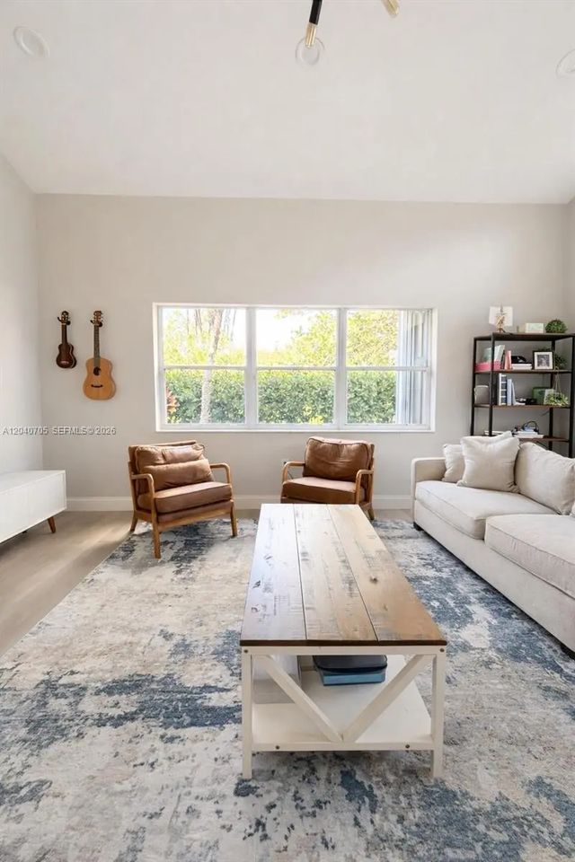 5 of 30 - 1125 Butternut Lane, Hollywood, FL