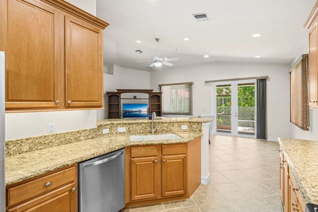 3 of 50 - 6223 Dorchester Way, Vero Beach, FL