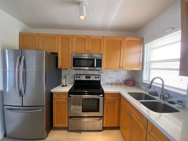 2 of 20 - 8861 Sunrise Lakes Boulevard #311, Sunrise, FL
