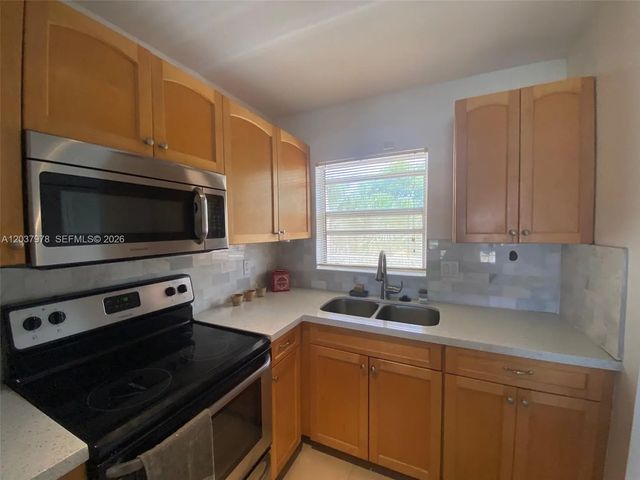 4 of 20 - 8861 Sunrise Lakes Boulevard #311, Sunrise, FL