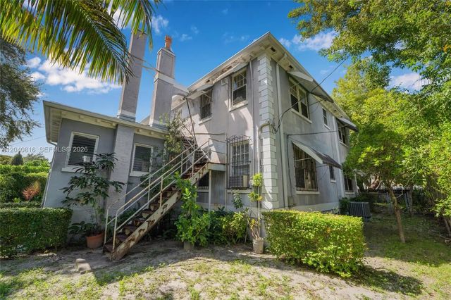 4 of 43 - 405 Sw 11th Avenue, Miami, FL