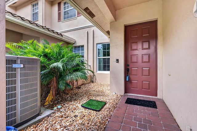 5 of 47 - 3355 Lakeside Drive, Davie, FL