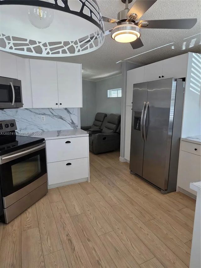 5 of 10 - 17350 Sw 232nd Street #47, Miami, FL