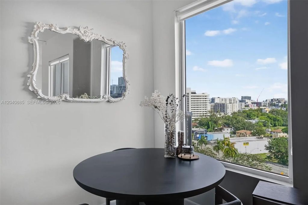 10 S River Drive #1005, Miami