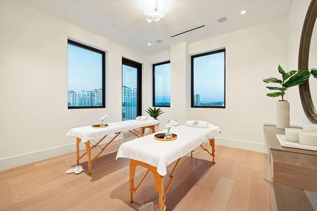 3425 S Ocean Boulevard #ph401, Highland Beach, FL, 33487